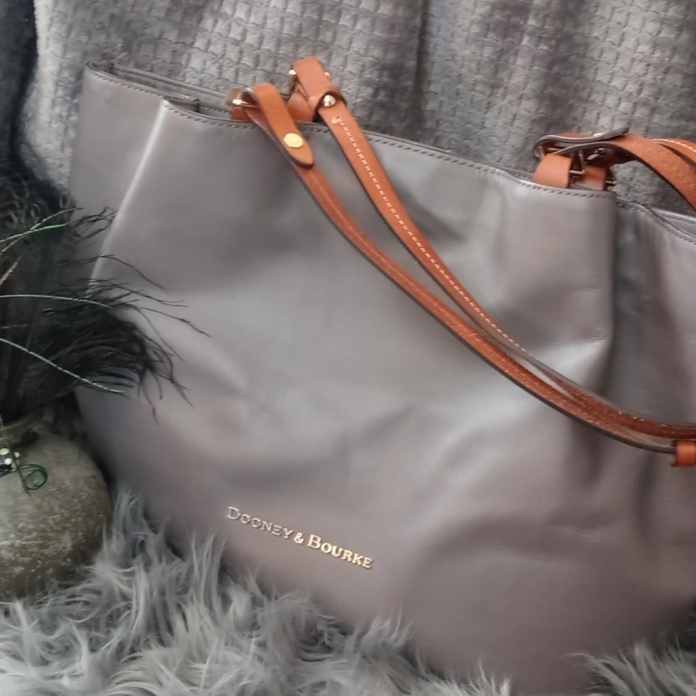 Dooney&Bourke tote